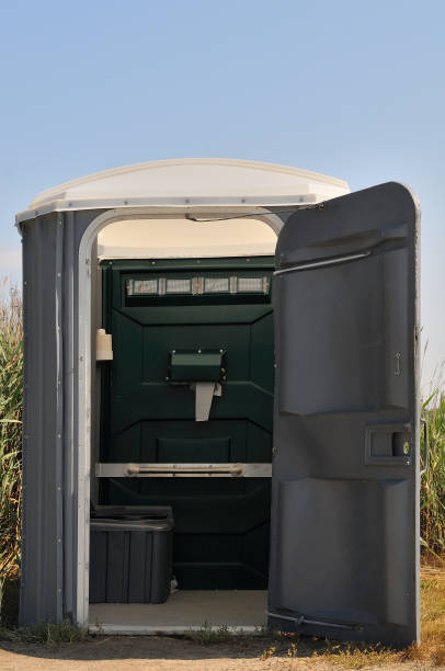 Best Porta potty delivery and setup  in Lake Elmo, MN